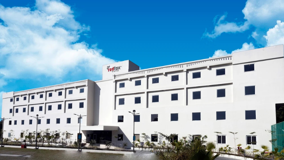 Red Fox hotel by lemon tree in dehradun 